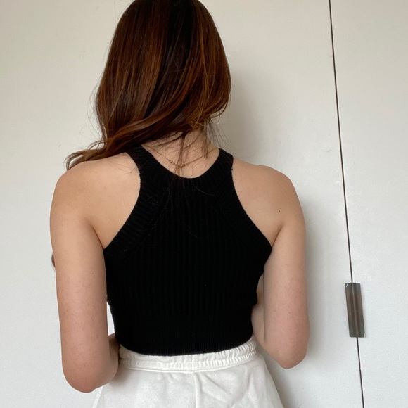 Brandy Melville Ribbed Cropped Tank - Picture 5 of 6